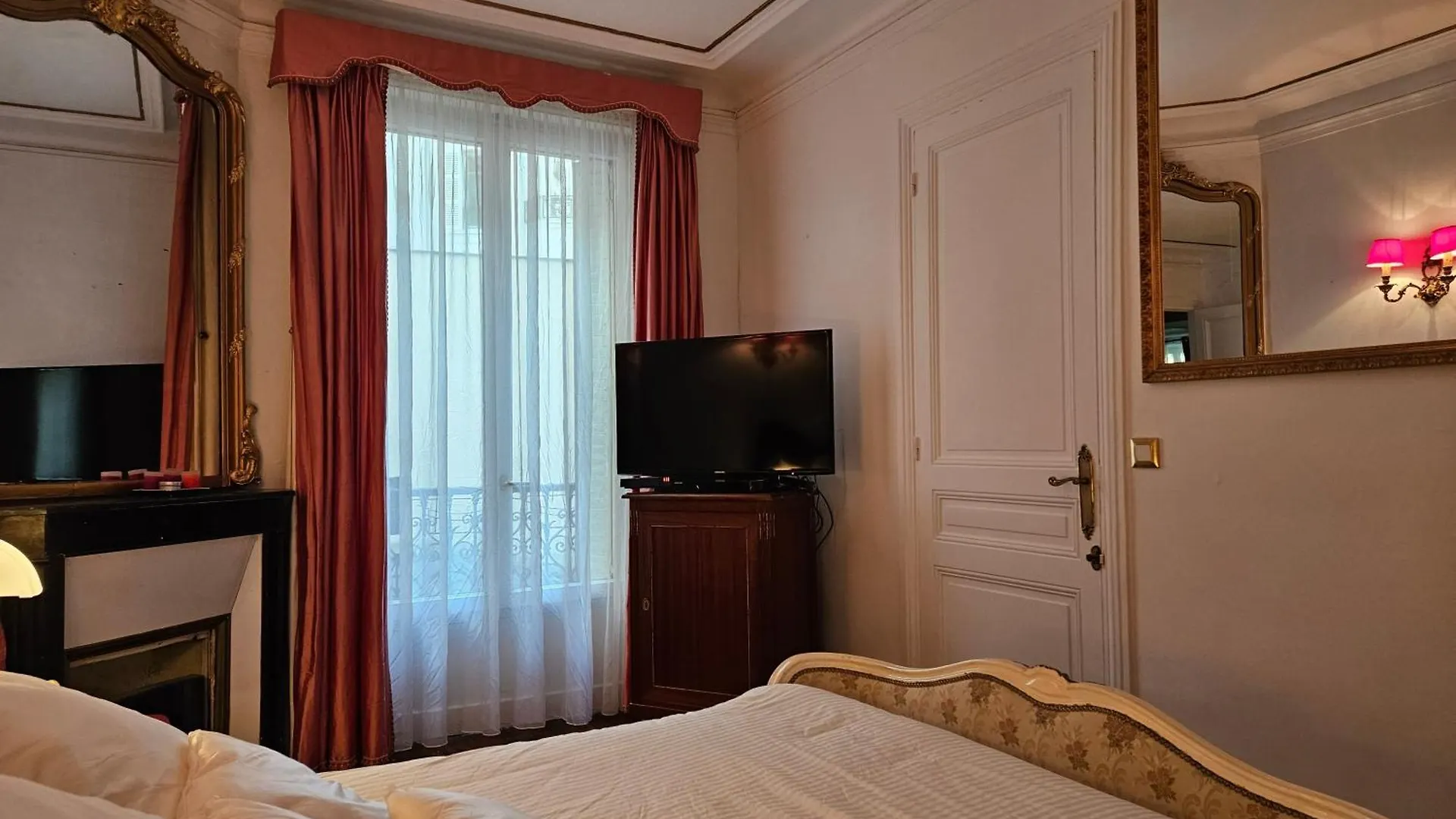 Appartement Haussmannien Paris France