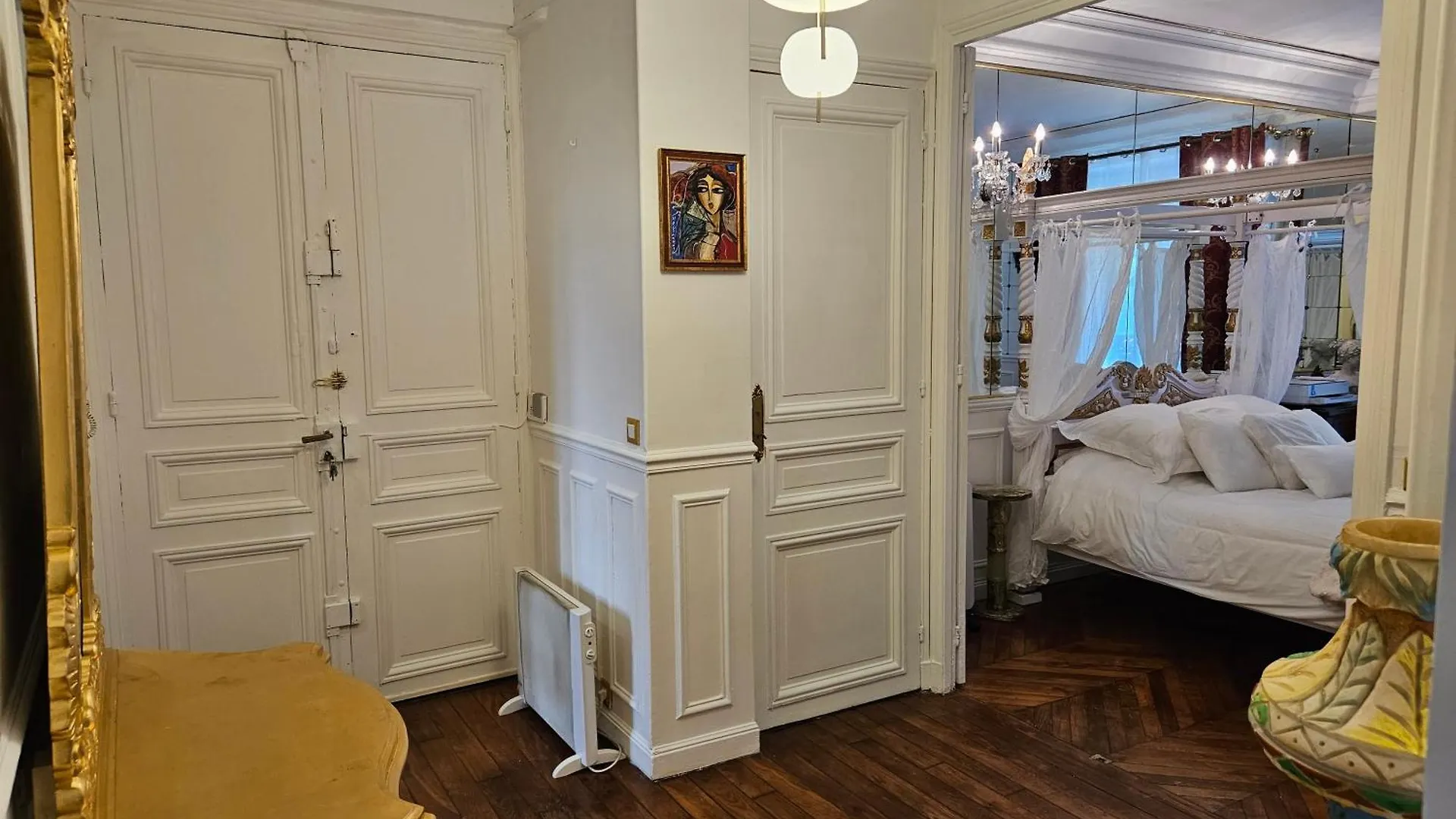 Appartement Haussmannien Paris Apartment